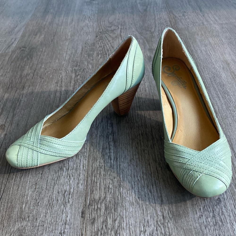Teal blue Seychelles pump heels